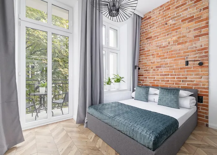 Apartment With Balcony - 41 Starowislna Street